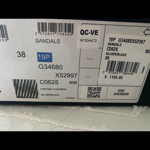 Chanel - Picture 5 of 5